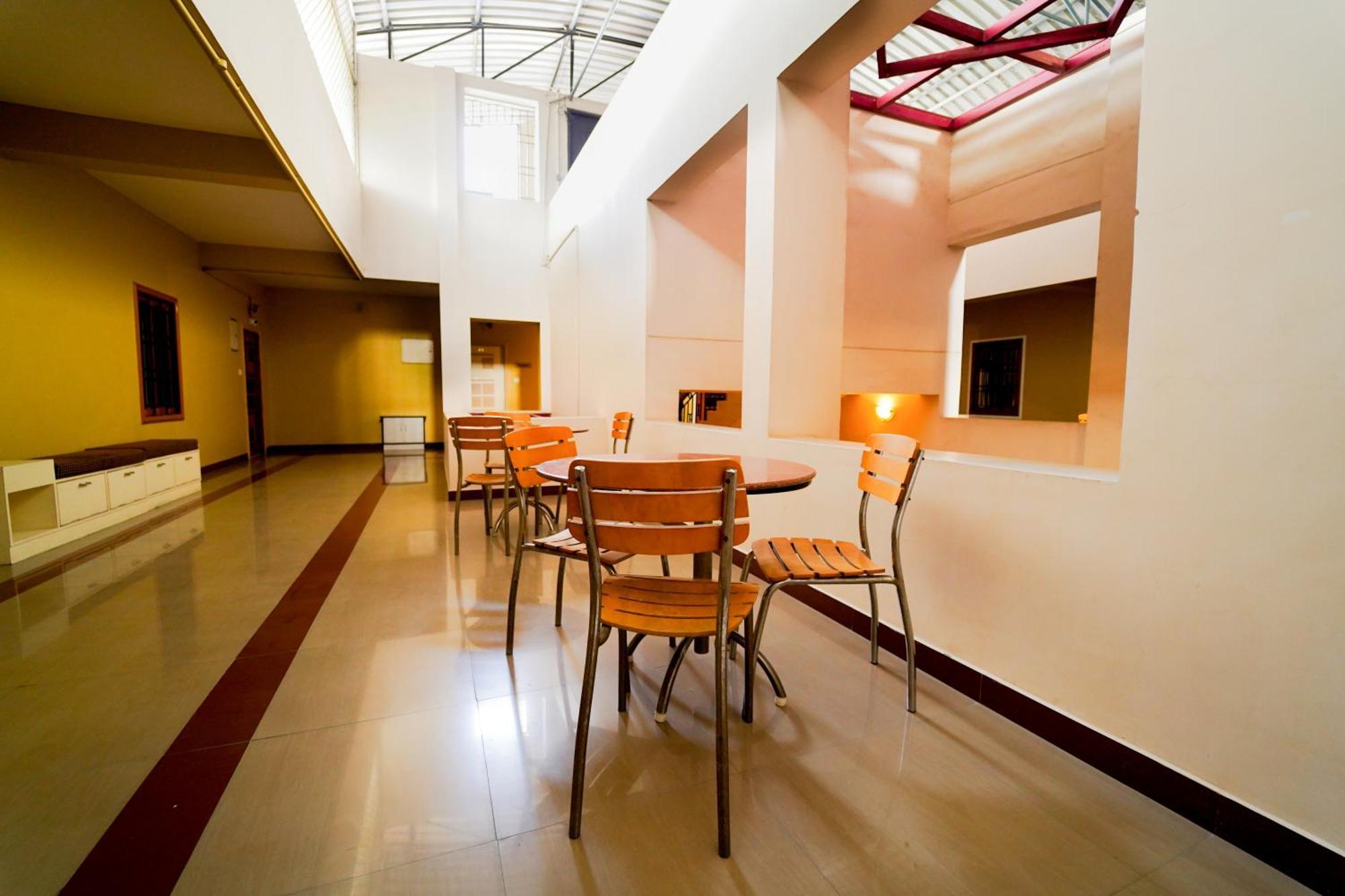 Apartmán Ramana Towers Tiruvannāmalai Exteriér fotografie