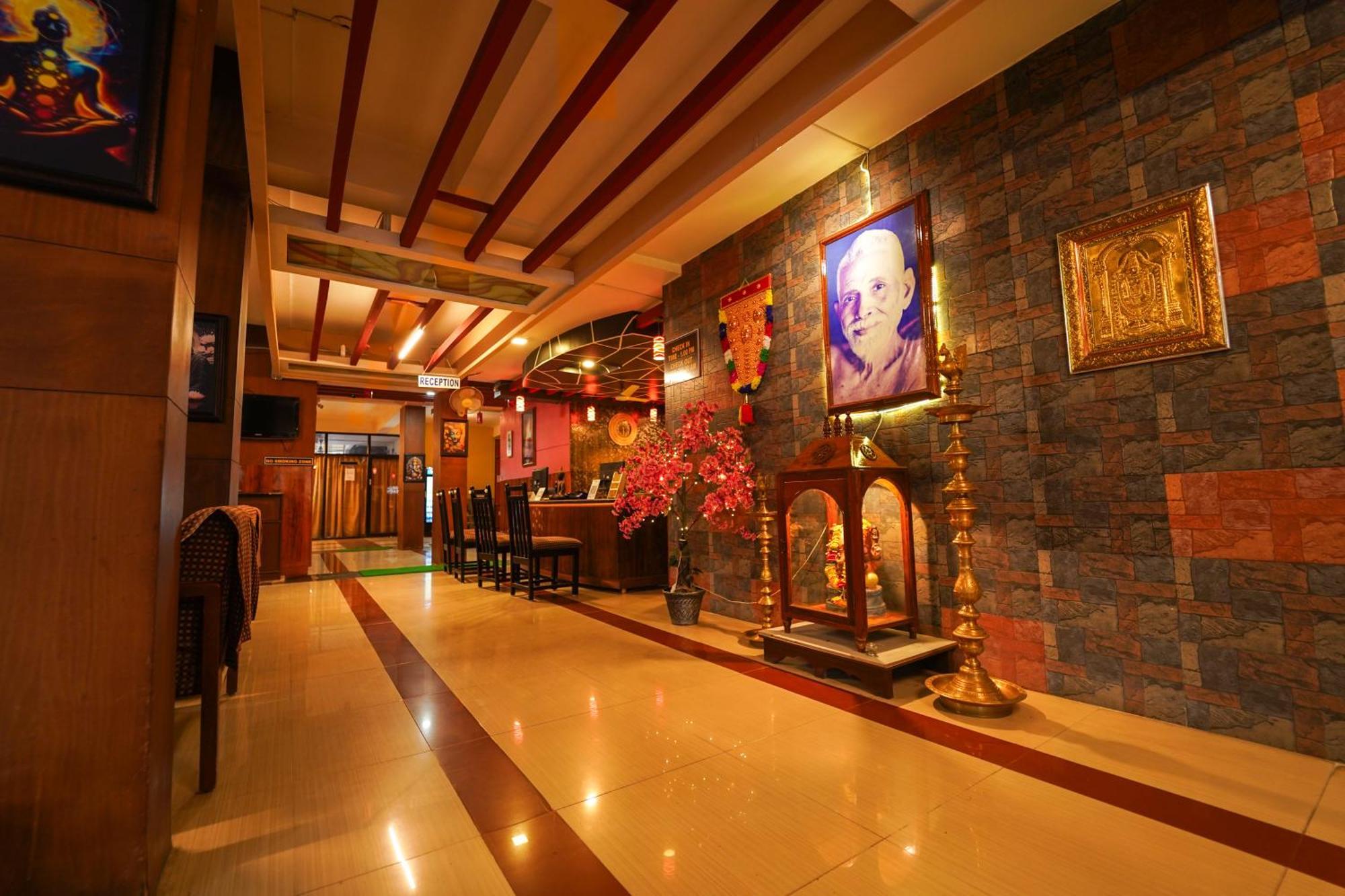 Apartmán Ramana Towers Tiruvannāmalai Exteriér fotografie